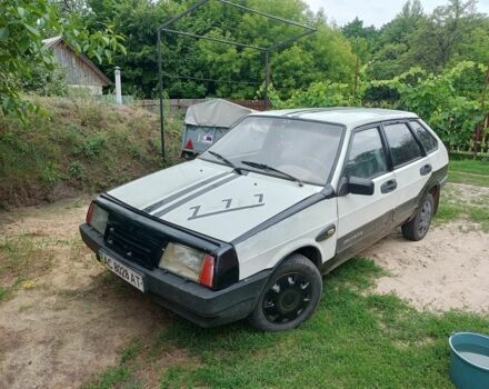 Белый ВАЗ 2109, объемом двигателя 1 л и пробегом 200 тыс. км за 405 $, фото 1 на Automoto.ua