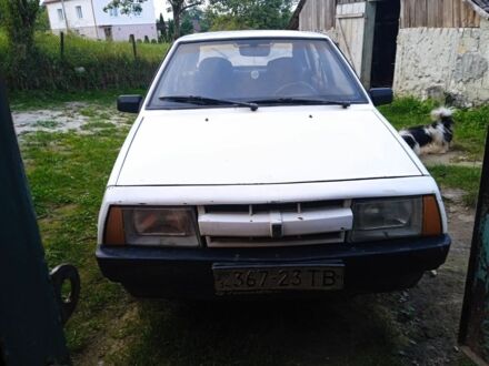 Белый ВАЗ 2109, объемом двигателя 1.5 л и пробегом 68 тыс. км за 548 $, фото 1 на Automoto.ua