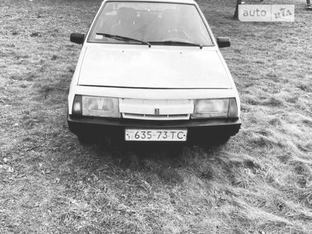 ВАЗ 2109 1992 у Львові на Automoto.ua Білий ВАЗ 2109, об'ємом двигуна 1.3 л та пробігом 100 тис. км за 750 $, фото 1 на Automoto.ua