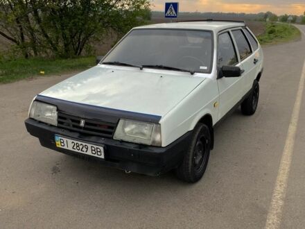 ВАЗ 2109 1992 в Миргороде на Automoto.ua Белый ВАЗ 2109, объемом двигателя 1.3 л и пробегом 210 тыс. км за 725 $, фото 1 на Automoto.ua