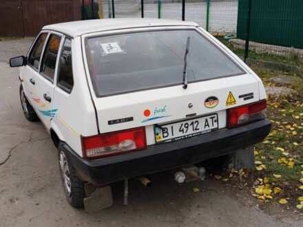 Белый ВАЗ 2109, объемом двигателя 1.5 л и пробегом 200 тыс. км за 650 $, фото 1 на Automoto.ua