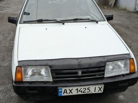 Белый ВАЗ 2109, объемом двигателя 1.5 л и пробегом 300 тыс. км за 1350 $, фото 1 на Automoto.ua