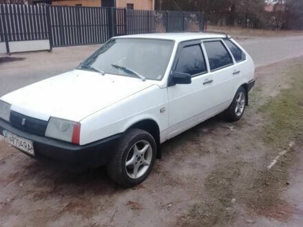 Белый ВАЗ 2109, объемом двигателя 1 л и пробегом 2 тыс. км за 900 $, фото 1 на Automoto.ua
