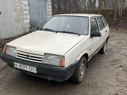 Белый ВАЗ 2109, объемом двигателя 0 л и пробегом 318 тыс. км за 700 $, фото 1 на Automoto.ua