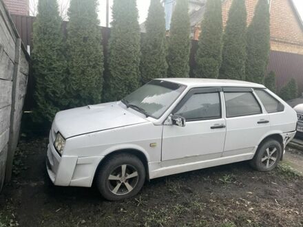 Белый ВАЗ 2109, объемом двигателя 1.5 л и пробегом 35 тыс. км за 1000 $, фото 1 на Automoto.ua