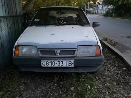 Белый ВАЗ 2109, объемом двигателя 1.5 л и пробегом 100 тыс. км за 600 $, фото 1 на Automoto.ua