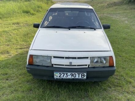 ВАЗ 2109 1993 в Яворове на Automoto.ua Белый ВАЗ 2109, объемом двигателя 1.3 л и пробегом 938 тыс. км за 500 $, фото 1 на Automoto.ua