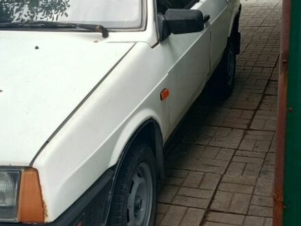 ВАЗ 2109 1993 у Павлограде на Automoto.ua Білий ВАЗ 2109, об'ємом двигуна 0 л та пробігом 26 тис. км за 913 $, фото 1 на Automoto.ua