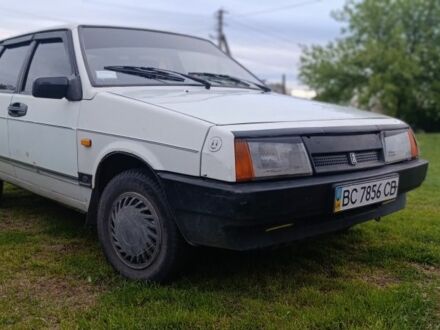 ВАЗ 2109 1993 в Березно на Automoto.ua Белый ВАЗ 2109, объемом двигателя 1 л и пробегом 234 тыс. км за 850 $, фото 1 на Automoto.ua