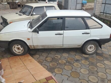 Белый ВАЗ 2109, объемом двигателя 0 л и пробегом 200 тыс. км за 429 $, фото 1 на Automoto.ua