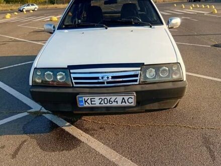 Белый ВАЗ 2109, объемом двигателя 1.5 л и пробегом 100 тыс. км за 1453 $, фото 1 на Automoto.ua