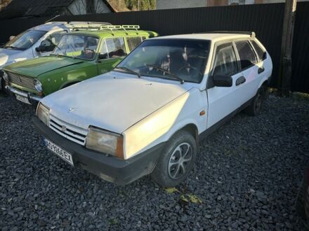 Белый ВАЗ 2109, объемом двигателя 1.5 л и пробегом 123 тыс. км за 700 $, фото 1 на Automoto.ua