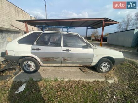 Белый ВАЗ 2109, объемом двигателя 1.5 л и пробегом 200 тыс. км за 900 $, фото 1 на Automoto.ua