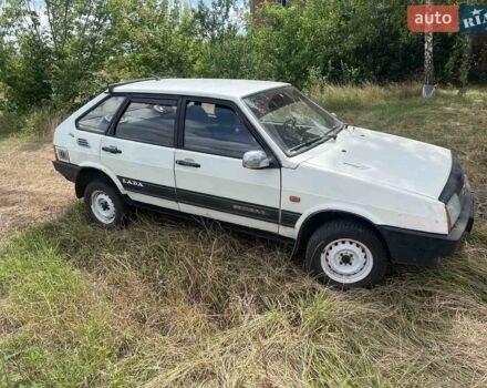 Білий ВАЗ 2109, об'ємом двигуна 1.5 л та пробігом 100 тис. км за 1118 $, фото 1 на Automoto.ua