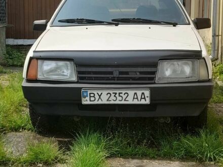 ВАЗ 2109 1995 в Черновцах на Automoto.ua Белый ВАЗ 2109, объемом двигателя 0 л и пробегом 1 тыс. км за 700 $, фото 1 на Automoto.ua