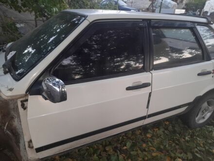 ВАЗ 2109 1995 в Подольск (Котовск) на Automoto.ua Белый ВАЗ 2109, объемом двигателя 0 л и пробегом 100 тыс. км за 500 $, фото 1 на Automoto.ua