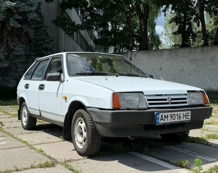 Белый ВАЗ 2109, объемом двигателя 1.5 л и пробегом 150 тыс. км за 950 $, фото 1 на Automoto.ua