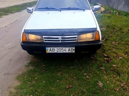 Белый ВАЗ 2109, объемом двигателя 1.3 л и пробегом 211 тыс. км за 600 $, фото 1 на Automoto.ua