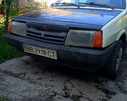 Белый ВАЗ 2109, объемом двигателя 1.5 л и пробегом 168 тыс. км за 333 $, фото 1 на Automoto.ua