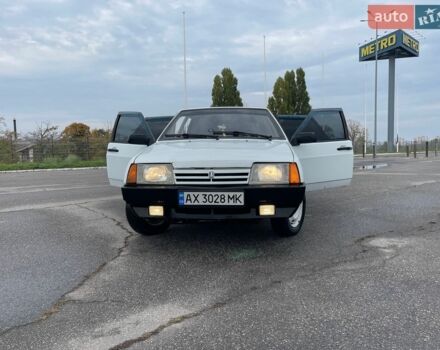 Білий ВАЗ 2109, об'ємом двигуна 1.5 л та пробігом 26 тис. км за 2000 $, фото 1 на Automoto.ua
