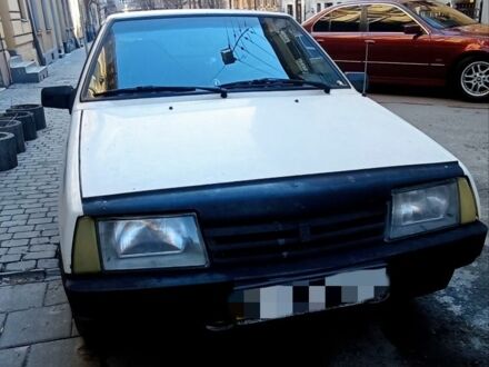 Белый ВАЗ 2109, объемом двигателя 1.5 л и пробегом 20 тыс. км за 800 $, фото 1 на Automoto.ua