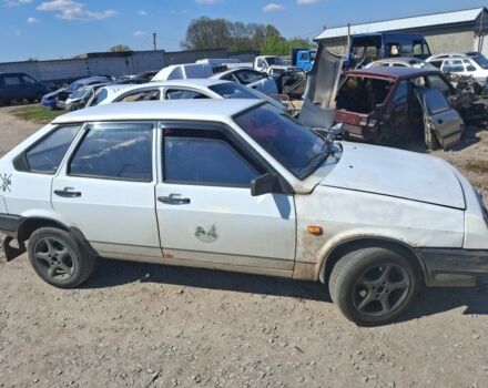 Белый ВАЗ 2109, объемом двигателя 0 л и пробегом 200 тыс. км за 600 $, фото 1 на Automoto.ua