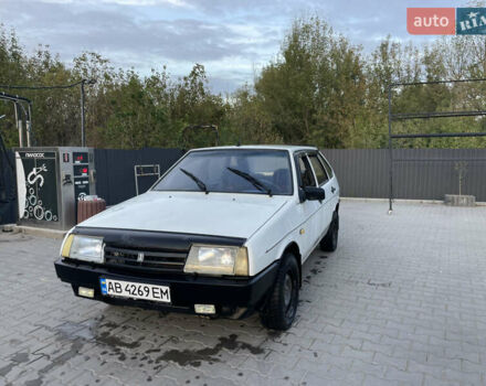 Белый ВАЗ 2109, объемом двигателя 1.5 л и пробегом 230 тыс. км за 650 $, фото 1 на Automoto.ua