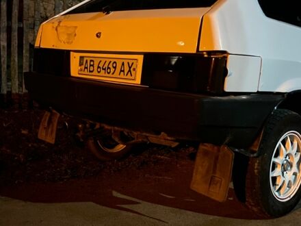 ВАЗ 2109 1998 у Гайсине на Automoto.ua Білий ВАЗ 2109, об'ємом двигуна 1.3 л та пробігом 100 тис. км за 950 $, фото 1 на Automoto.ua