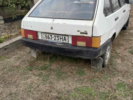 Белый ВАЗ 2109, объемом двигателя 0 л и пробегом 200 тыс. км за 400 $, фото 1 на Automoto.ua