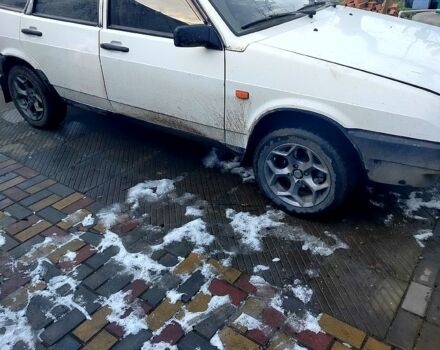 Білий ВАЗ 2109, об'ємом двигуна 1.5 л та пробігом 250 тис. км за 1000 $, фото 1 на Automoto.ua