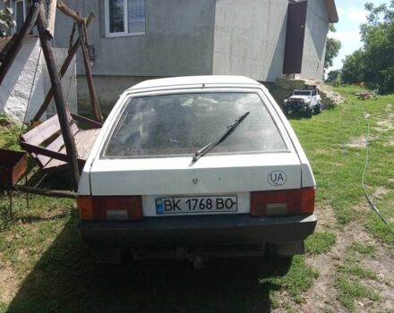 Белый ВАЗ 2109, объемом двигателя 1.5 л и пробегом 150 тыс. км за 600 $, фото 1 на Automoto.ua