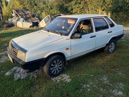 Білий ВАЗ 2109, об'ємом двигуна 0 л та пробігом 111 тис. км за 1005 $, фото 1 на Automoto.ua