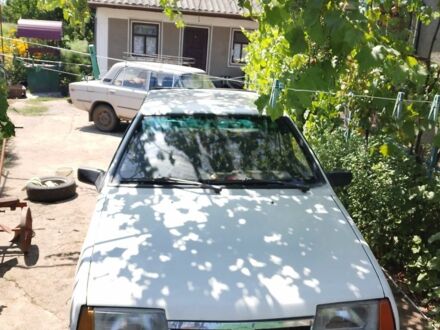 Белый ВАЗ 2109, объемом двигателя 1.5 л и пробегом 250 тыс. км за 850 $, фото 1 на Automoto.ua