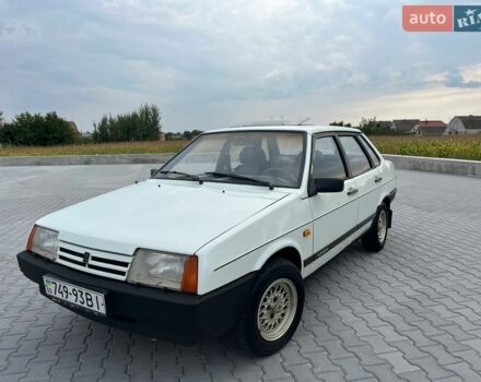 Белый ВАЗ 2109, объемом двигателя 0 л и пробегом 110 тыс. км за 1450 $, фото 1 на Automoto.ua