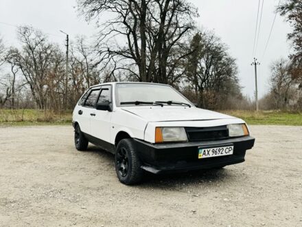 Белый ВАЗ 2109, объемом двигателя 1.5 л и пробегом 200 тыс. км за 800 $, фото 1 на Automoto.ua