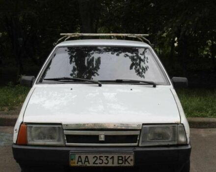 Белый ВАЗ 2109, объемом двигателя 1.5 л и пробегом 300 тыс. км за 700 $, фото 1 на Automoto.ua