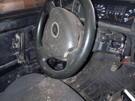 ВАЗ 2109 2005 у Черкасах на Automoto.ua Білий ВАЗ 2109, об'ємом двигуна 1.5 л та пробігом 333 тис. км за 242 $, фото 1 на Automoto.ua