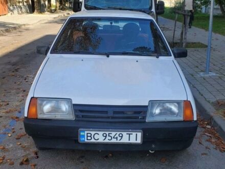Белый ВАЗ 2109, объемом двигателя 1.5 л и пробегом 210 тыс. км за 1300 $, фото 1 на Automoto.ua