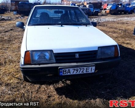 Белый ВАЗ 2109, объемом двигателя 1.5 л и пробегом 220 тыс. км за 1200 $, фото 1 на Automoto.ua