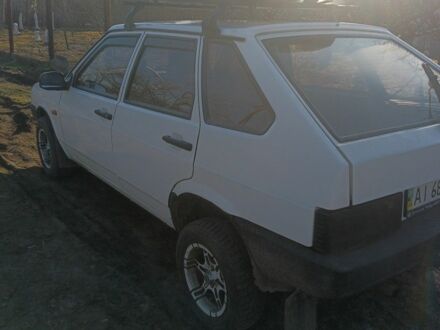 Белый ВАЗ 2109, объемом двигателя 1.5 л и пробегом 200 тыс. км за 1806 $, фото 1 на Automoto.ua