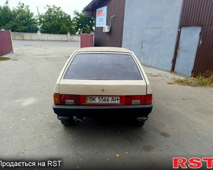 Бежевый ВАЗ 2109, объемом двигателя 1.3 л и пробегом 185 тыс. км за 950 $, фото 3 на Automoto.ua