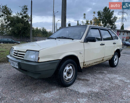 Бежевый ВАЗ 2109, объемом двигателя 1.3 л и пробегом 330 тыс. км за 830 $, фото 1 на Automoto.ua