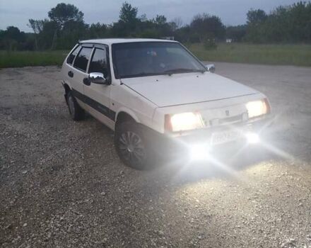 ВАЗ 2109 1990 в Хмельницком на Automoto.ua Бежевый ВАЗ 2109, объемом двигателя 1.5 л и пробегом 140 тыс. км за 1400 $, фото 1 на Automoto.ua