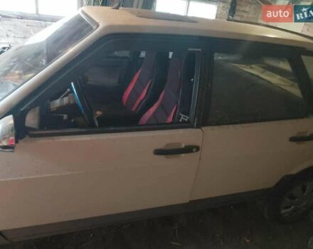 Бежевый ВАЗ 2109, объемом двигателя 1.5 л и пробегом 100 тыс. км за 1100 $, фото 2 на Automoto.ua