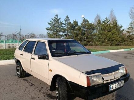 ВАЗ 2109 1988 у Володарке на Automoto.ua Бежевий ВАЗ 2109, об'ємом двигуна 1.3 л та пробігом 93 тис. км за 1200 $, фото 1 на Automoto.ua
