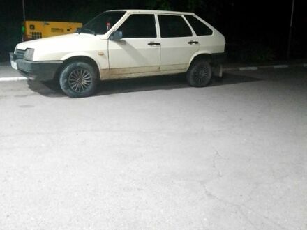 ВАЗ 2109 1988 в Николаеве на Automoto.ua Бежевый ВАЗ 2109, объемом двигателя 1.3 л и пробегом 250 тыс. км за 600 $, фото 1 на Automoto.ua