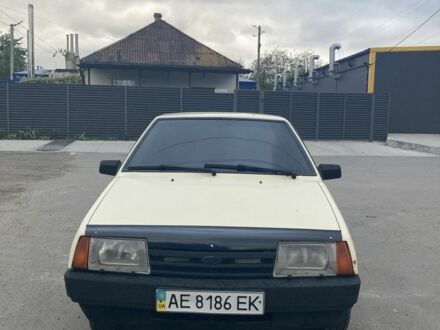 ВАЗ 2109 1988 в Днепре (Днепропетровске) на Automoto.ua Бежевый ВАЗ 2109, объемом двигателя 0.13 л и пробегом 999 тыс. км за 1300 $, фото 1 на Automoto.ua