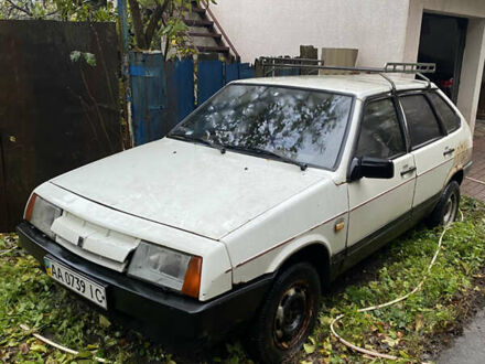 ВАЗ 2109 1988 в Киеве на Automoto.ua Бежевый ВАЗ 2109, объемом двигателя 1.3 л и пробегом 100 тыс. км за 700 $, фото 1 на Automoto.ua