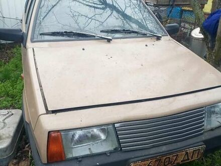 ВАЗ 2109 1988 у Павлограде на Automoto.ua Бежевий ВАЗ 2109, об'ємом двигуна 1.3 л та пробігом 47 тис. км за 1115 $, фото 1 на Automoto.ua