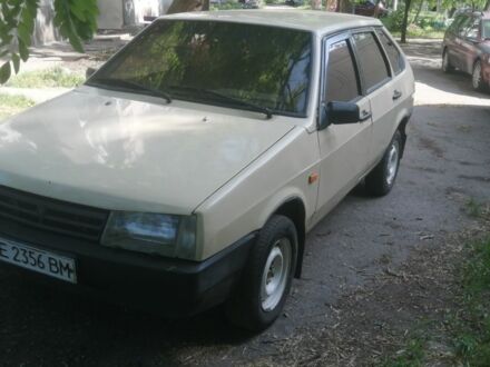 ВАЗ 2109 1988 у Дніпро (Дніпропетровську) на Automoto.ua Бежевий ВАЗ 2109, об'ємом двигуна 0 л та пробігом 200 тис. км за 1100 $, фото 1 на Automoto.ua